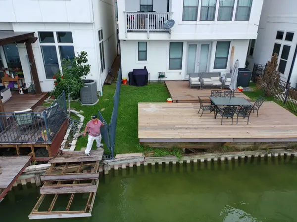 Deck photo 11