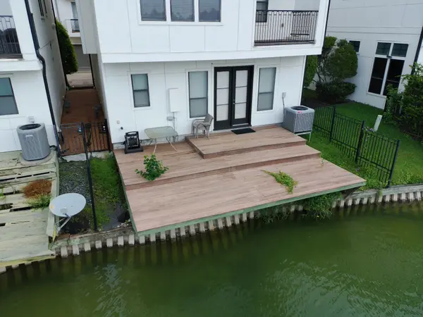 Deck photo 23